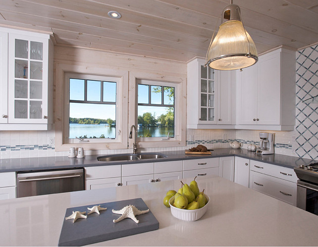 Coastal Cottage Kitchen. Coastal Kitchen Ideas. Small Kitchen. #CoastalKitchen #SmallKitchenDesign