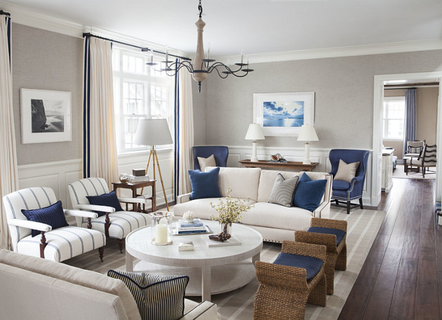 Decorating Living Room With Blue And White Dishes