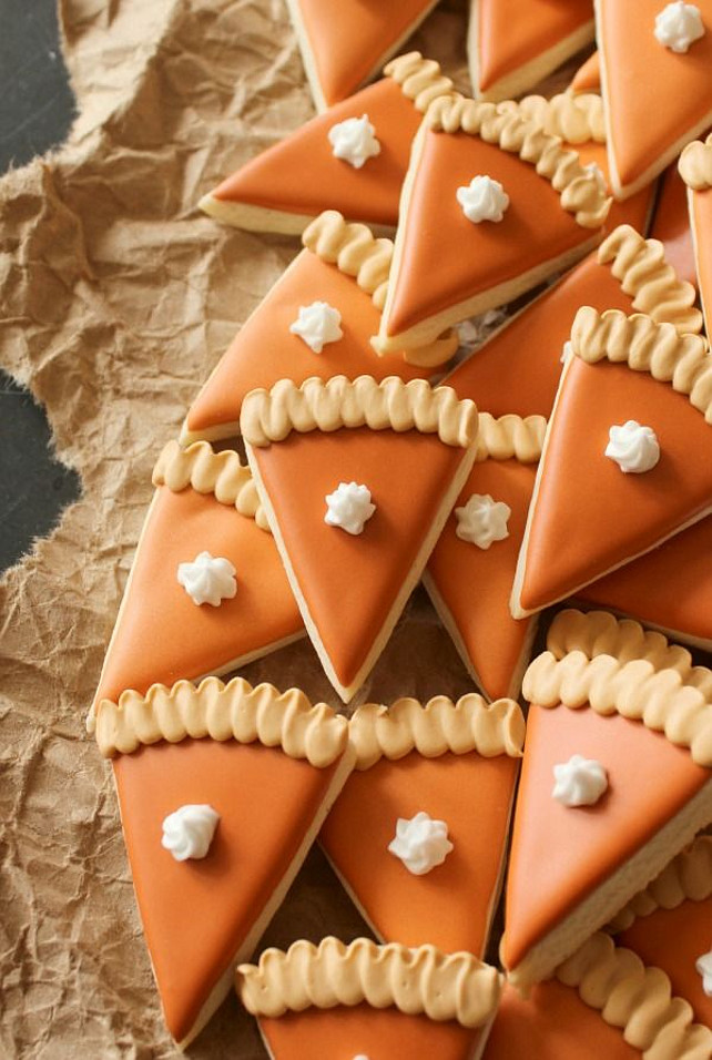 Mini Pumpkin Pie Slice Cookies. Thankgiving Dessert Ideas. #ThankgivingDessertIdeas. Via The Sweet Adventures of Sugarbelle.