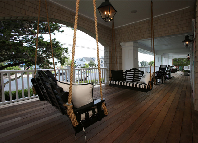 Porch. Swing Porch. Great ideas for front porch swing. #PorchSwing.
