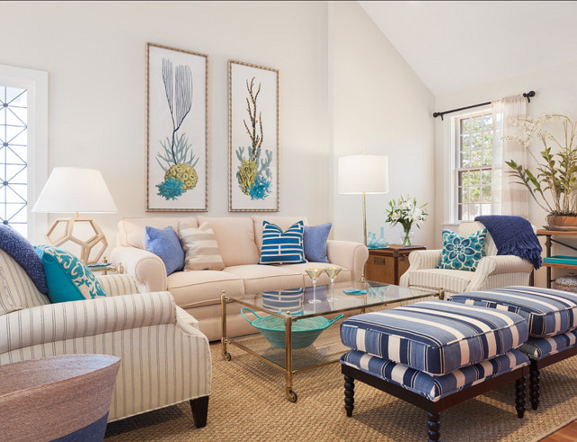 Living Room Furniture Layout. Blue and white Living Room. #Blueandwhite #Livingroom