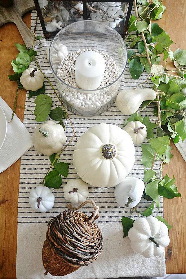 Thanksgiving Pumpking Decor. White Pumpkin Decor Ideas. DIY Painted Pumpkins. #Thanksgiving. Via Liz Marie Blog.