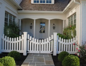 Classic Gambrel Home with Coastal Interiors - Home Bunch Interior ...