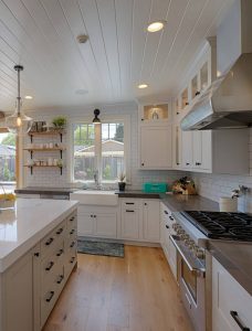 New Construction Modern Farmhouse Design Ideas - Home Bunch Interior