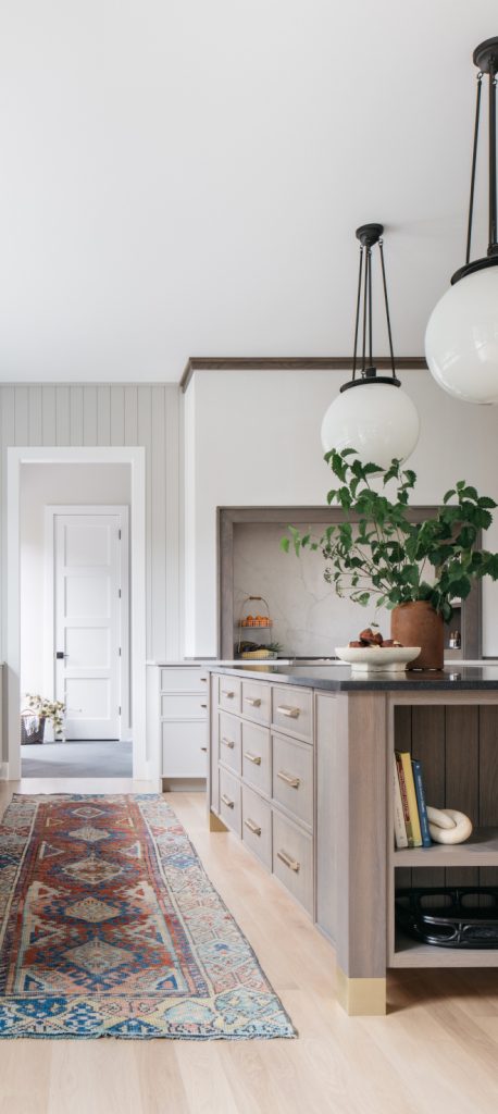 New Modern Farmhouse Influences - Home Bunch Interior Design Ideas