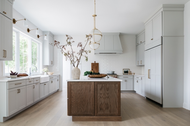 65 Modern Farmhouse Kitchen Design Ideas for 2024