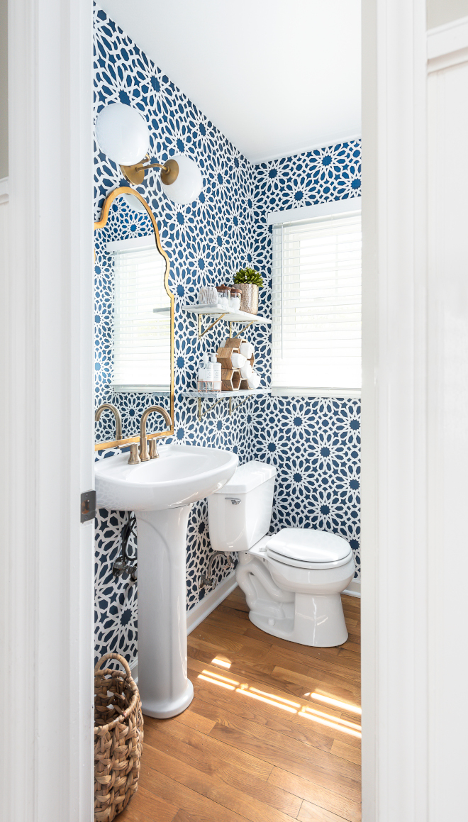 Blue and white Powder room Blue and white Powder room Blue and white Powder room #Blueandwhite #Powderroom