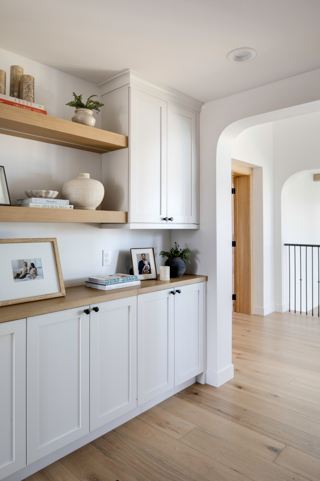 White Cabinet Paint Color Benjamin Moore Simply White White Cabinet Paint Color Benjamin Moore Simply White #WhiteCabinet #PaintColor #BenjaminMoore #BenjaminMooreSimplyWhite