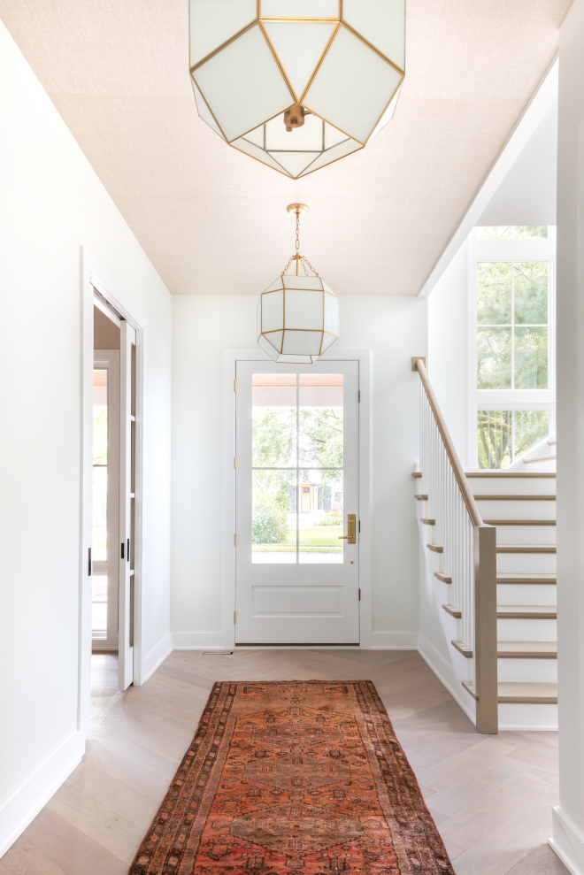 Benjamin Moore Chantilly Lace Benjamin Moore Chantilly Lace Benjamin Moore Chantilly Lace Paint Color Benjamin Moore Chantilly Lace #BenjaminMoore #PaintColor #BenjaminMooreChantillyLace