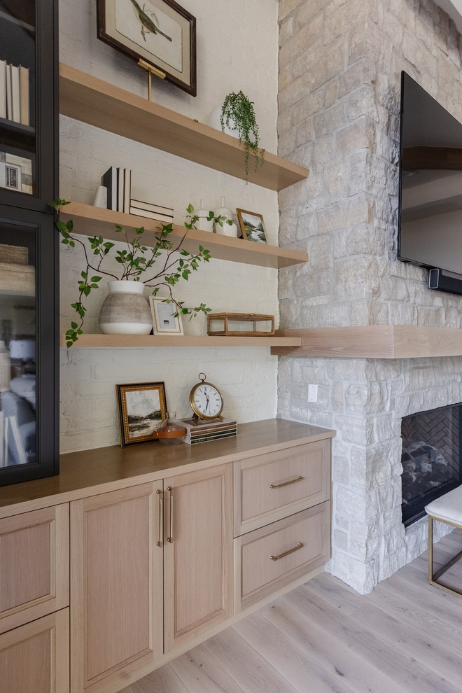 White Oak Floating Shelves with painted brick back White Oak Floating Shelves with painted brick back to create texture White Oak Floating Shelves with painted brick back White Oak Floating Shelves with painted brick back White Oak Floating Shelves with painted brick back #WhiteOakFloatingShelves #WhiteOak #FloatingShelves #paintedbrick