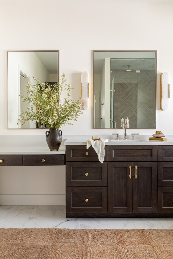 Benjamin Moore Simply White Bathroom Paint Color Ideas Benjamin Moore Simply White Benjamin Moore Simply White Bathroom Paint Color Ideas Benjamin Moore Simply White #BenjaminMoore #BenjaminMooreSimplyWhite #Bathroom #PaintColor #PaintColorIdeas