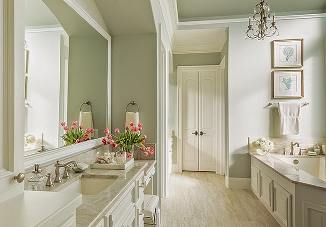 Bathroom Ideas. Neutral Bathroom Design Ideas. Beautiful Traditional Bathroom. #Bathroom #BathroomIdeas