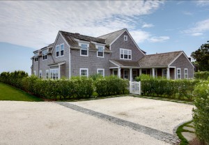 Nantucket Coastal Cottage & A Goodbye - Home Bunch Interior Design Ideas