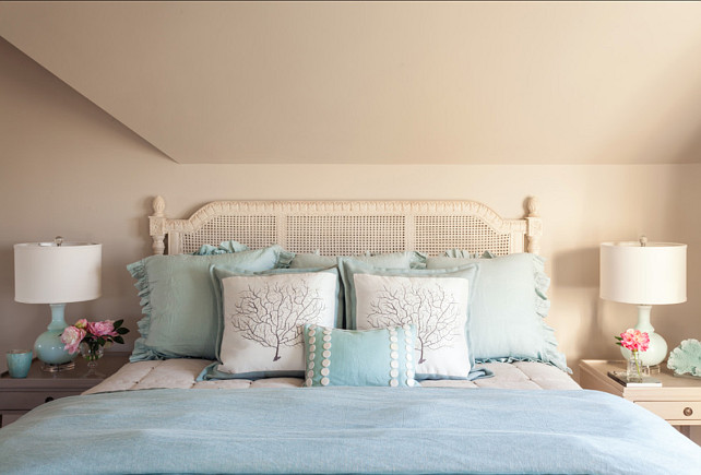 Bedroom Bedding. Bedding ideas. #Bedding #BedroomBedding #BeddingIdeas #BeddingDesign