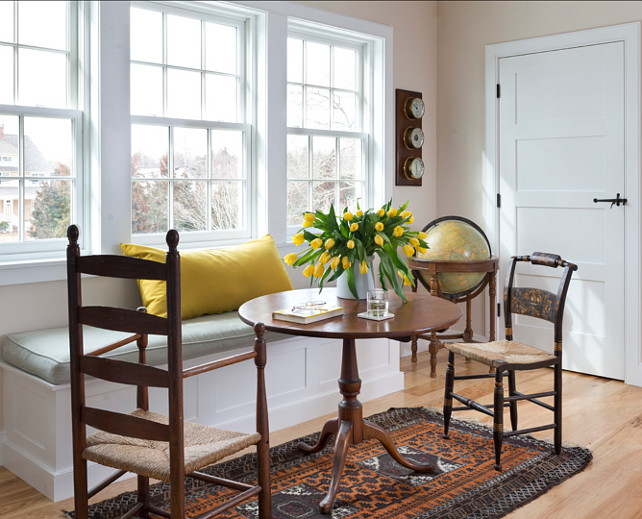 Breakfast Nook. Breakfast Nook Ideas. Cozy breakfast nook with lovely color scheme. #BreakfastNook #Nook #EatingNook