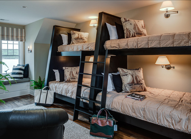 Bunk Room. Bunk Room Ideas. Classic coastal bunk room design. #BunkRoom #CoastalBunkRoom #BunkRoomDesign