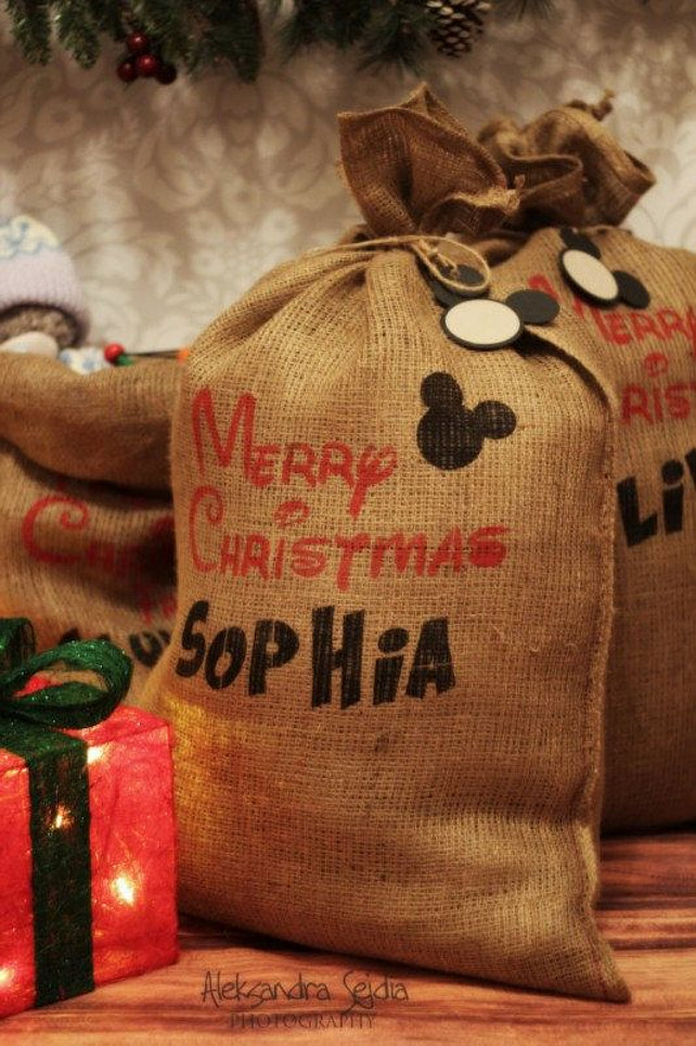 Christmas Decorating Ideas. Christmas Sack. Christmas Bag. Via BoonLondonJewelry.
