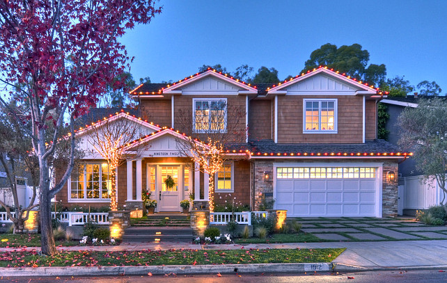 A Family Home Decorated for Christmas - Home Bunch ...