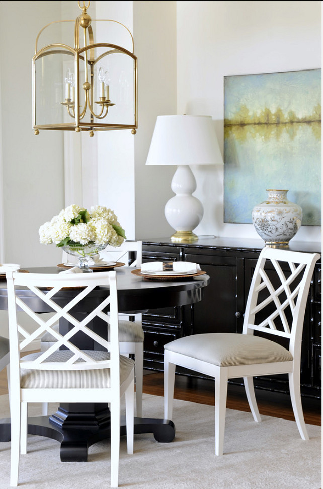 Dining Room. Small Dining Room Ideas. #DiningRoom #SmallDiningRoom #DiningRoomDecor #DiningRoomFurniture Tracey Ayton Photography. Kerrisdale Design Inc.