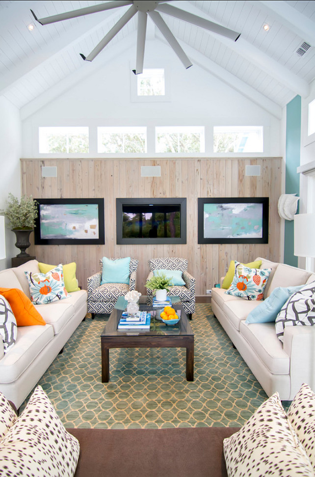 Family Room. Coastal Transitional Fmaily Room. #FamilyRoom #TransitionalInteriors