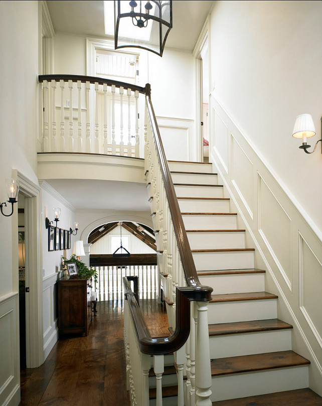 Foyer. Traditional foyer with beautiful staircase. #Foyer #Staircase