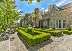 French Country Home. French Country Home Backyard. Traditional French Country Home. FrenchCountryHome Sothebys Canada.1 300x211 