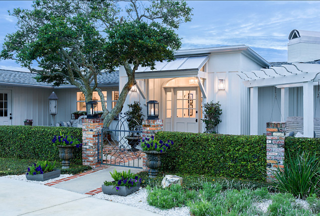 ranch house front landscape