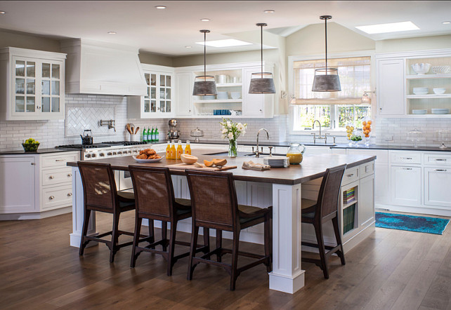 Kitchen. Coastal Kitchen. Coastal Kitchen ideas with open shelves. #Kitchen #CoastalKitchen #KitchenIdeas