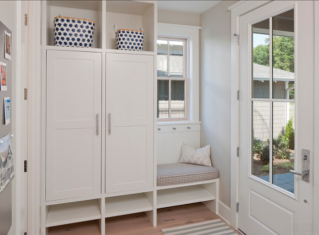 Mudroom. Mudroom Ideas. Mudroom Storage Ideas. Small Mudroom with Practical Storage Built-ins. #Mudroom #MudroomIdeas #MudroomDesign #SmallMudroom