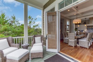 Florida Empty Nester Beach House for Sale - Home Bunch Interior Design ...